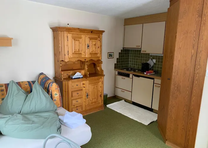 Grundschera Engadin Apartman Brail